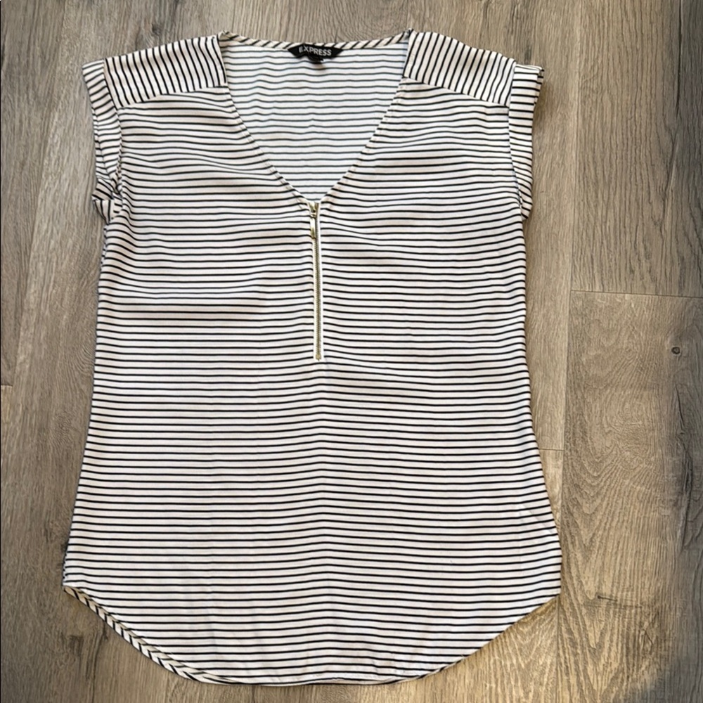 Express White and Black Fitted Blouse